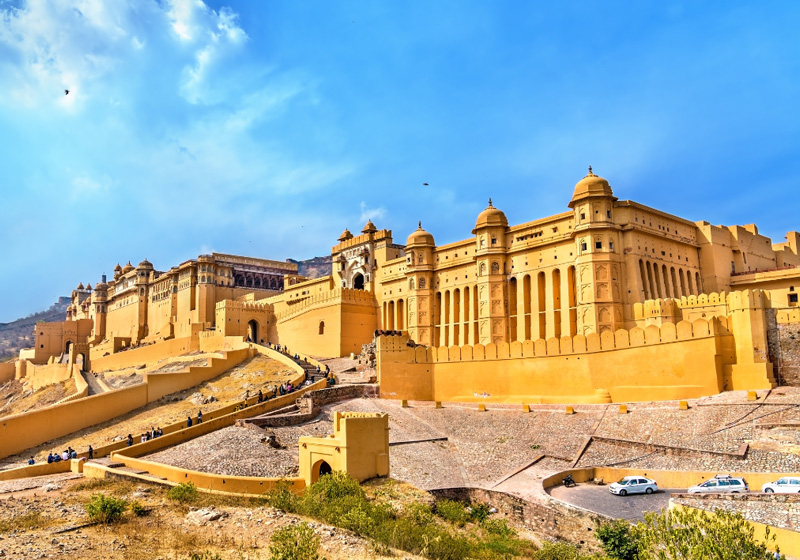 Amer Fort, Jaipur (Entry Fee, Timings, History, Built by, Images & Location)