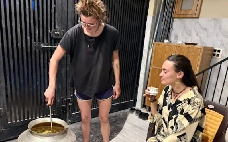 best-cooking-classes-in-india-for-foreign-tourists