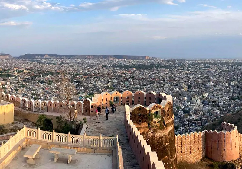 Nahargarh Fort Jaipur, India (Entry Fee, Timings, History, Built by, Images & Location)