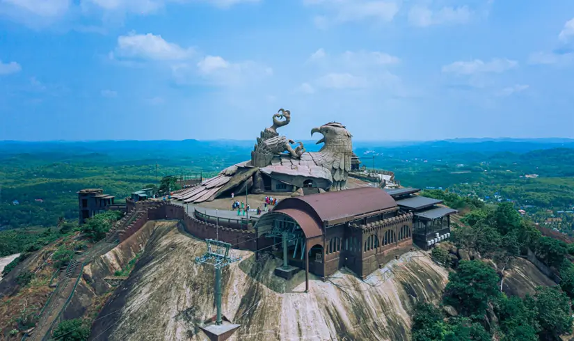 Best of Two Cultures – Karnataka & Kerala
