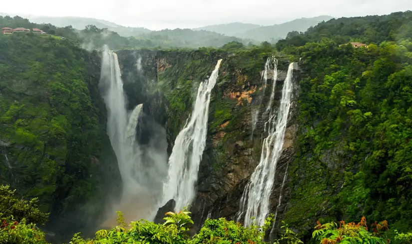 Deluxe 10-Day Southern India Highlights with Chennai, Pondicherry & Thanjavur